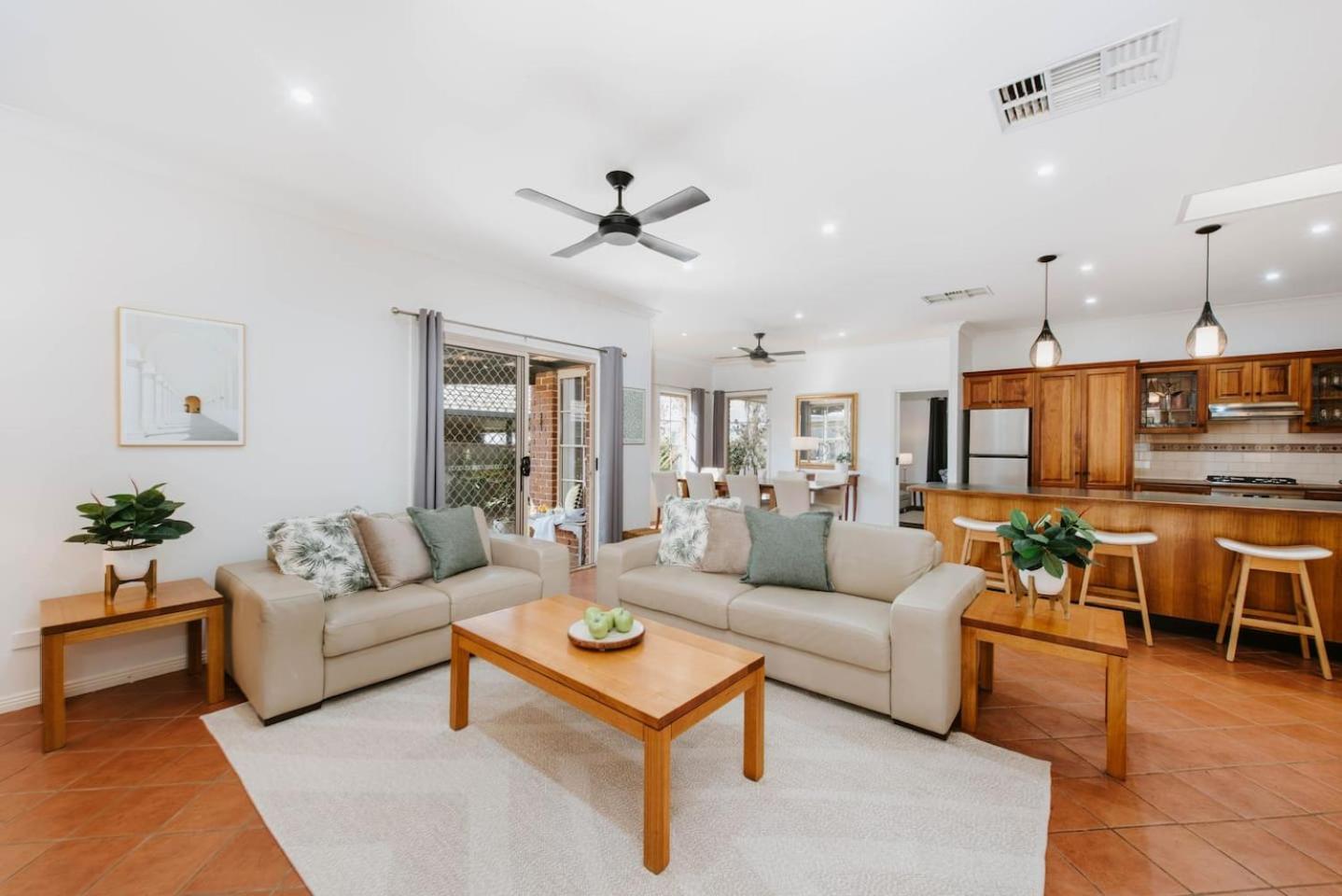 Mulberry On Melton - A Charming Poolside Holiday home