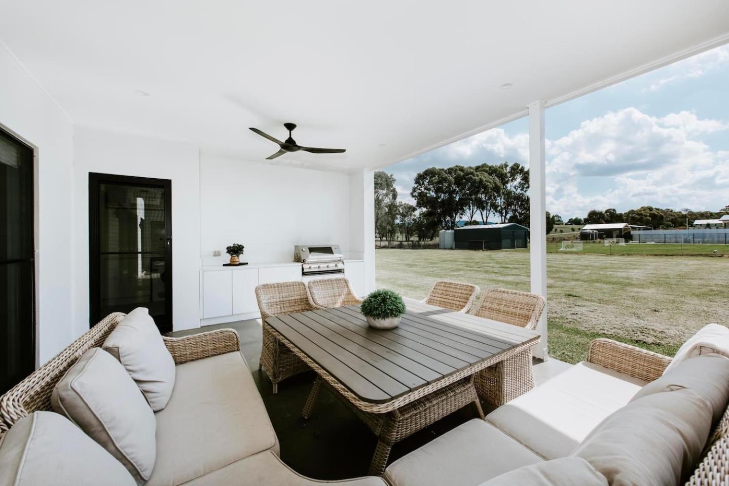 Holiday home Wurth Wonders - Stunning Terra Modern Design