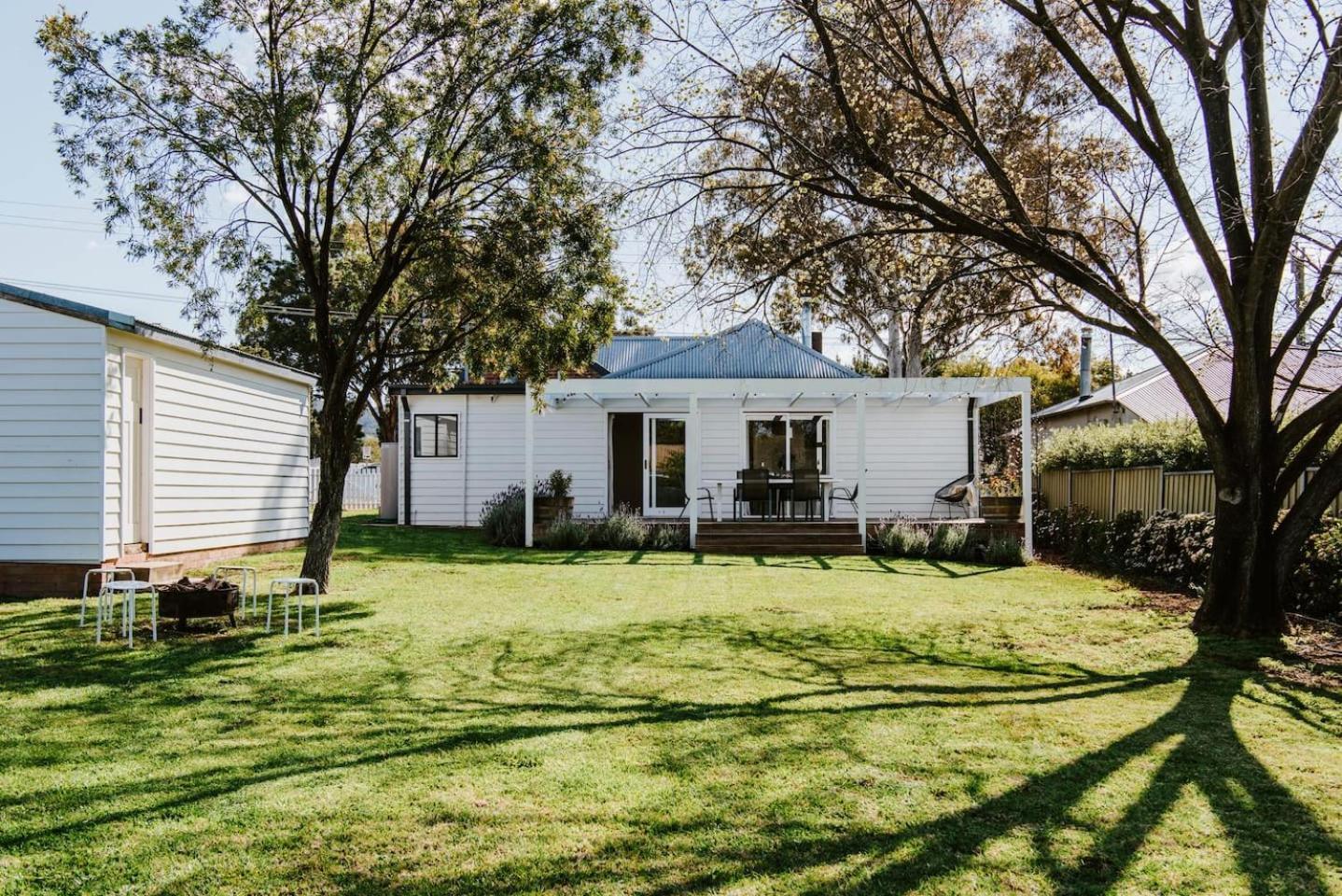 White Lavender - A Garden Escape Holiday home Mudgee