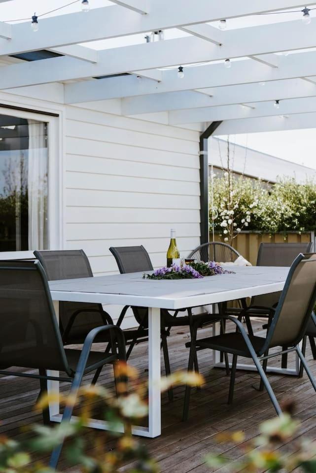Holiday home White Lavender - A Garden Escape Mudgee