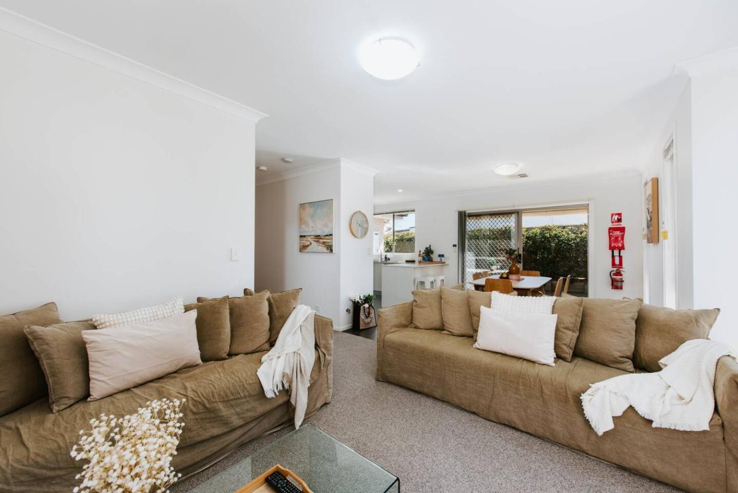 Burrundulla At The Willows - Modern Escape *