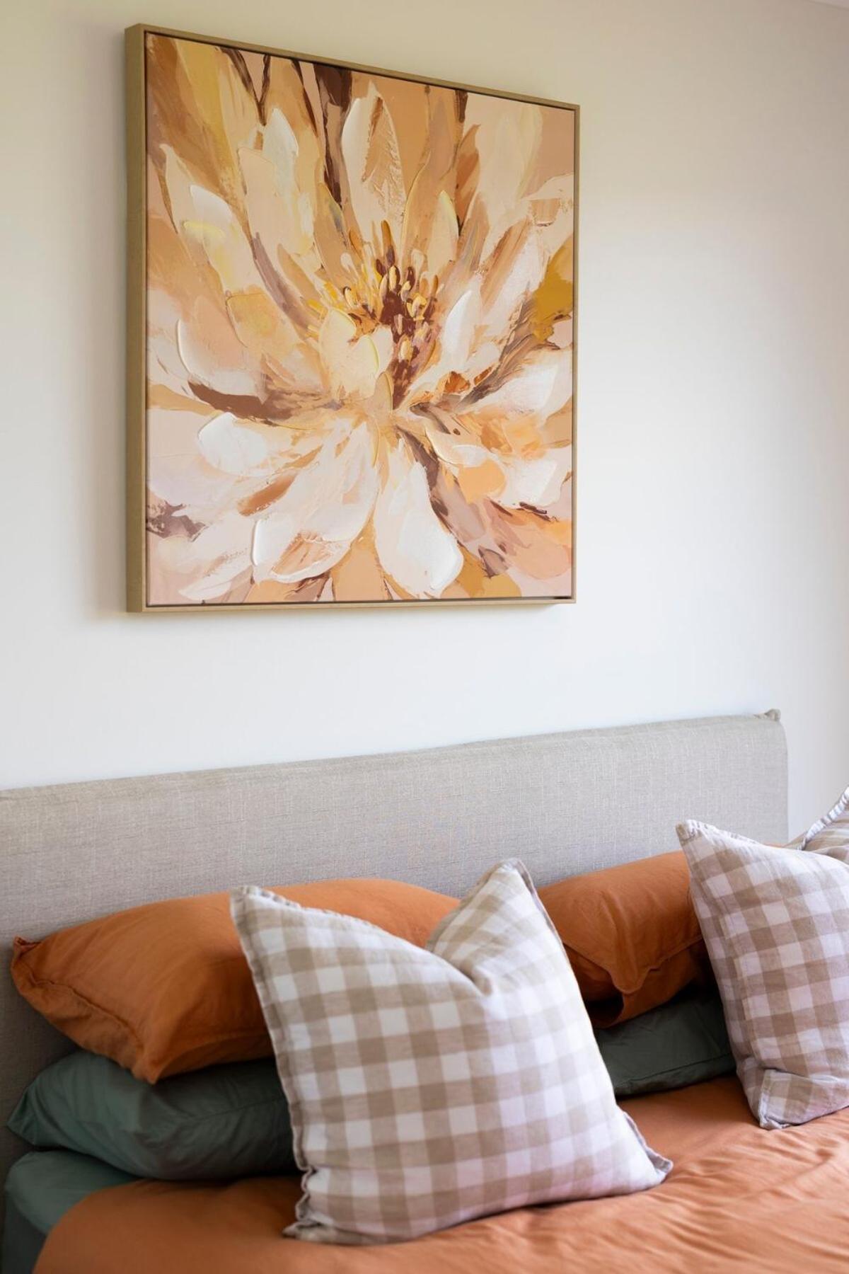 Large Modern In Mudgee