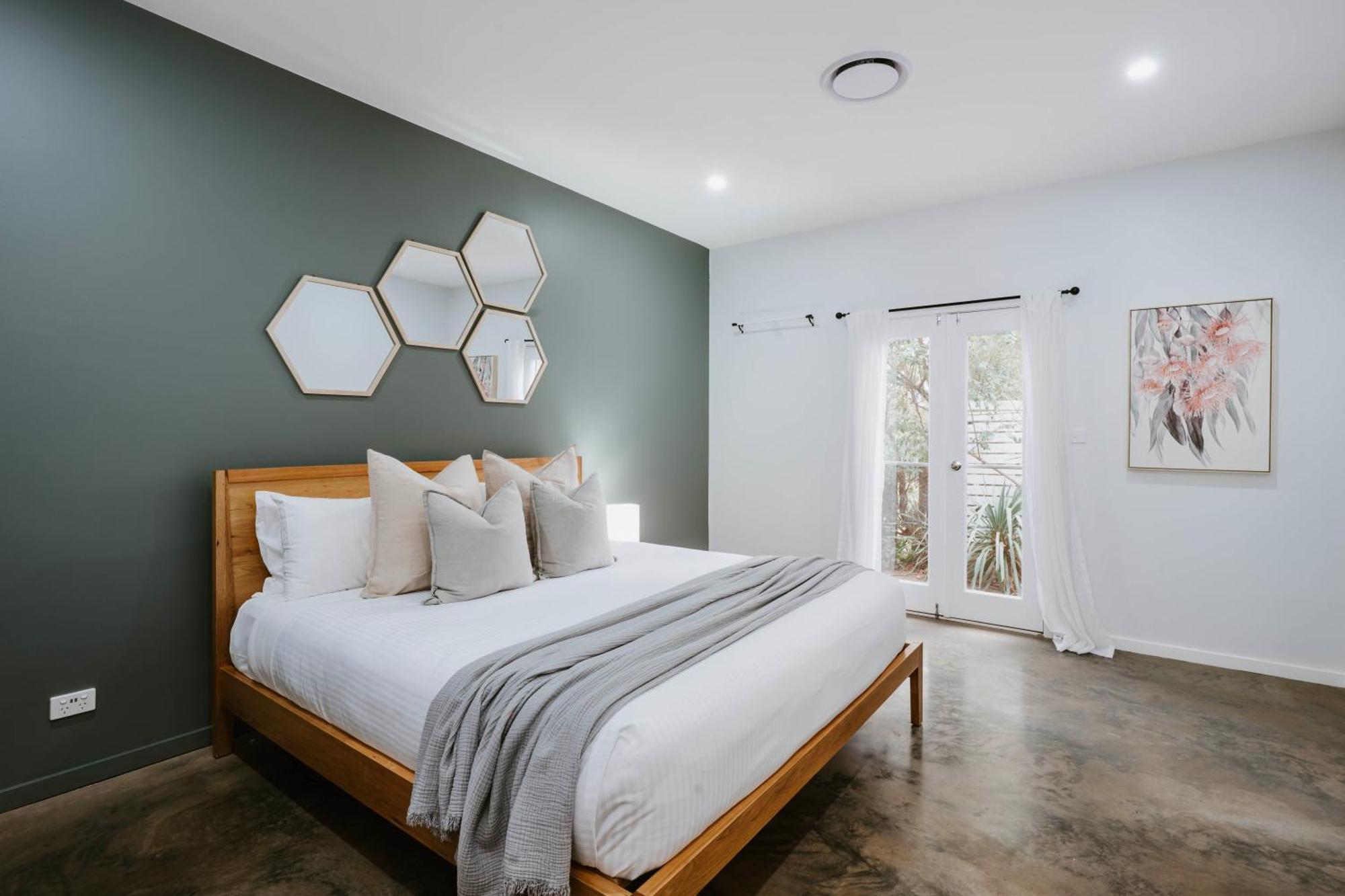 'waima' Year-round Comfort In The Heart Of Holiday home