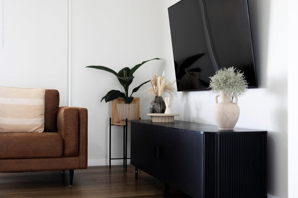 Large Modern In Holiday home Mudgee