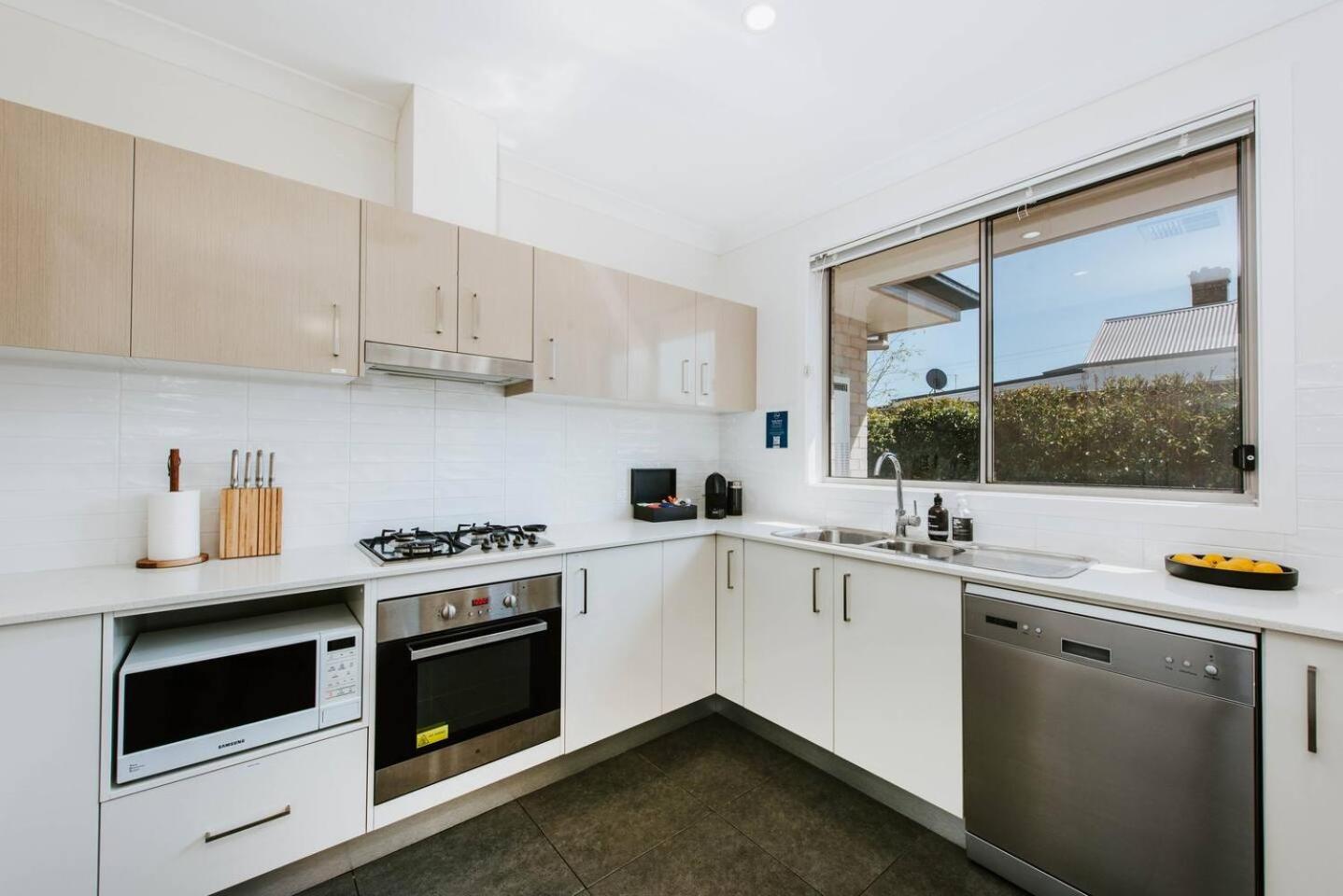 Burrundulla At The Willows - Modern Escape