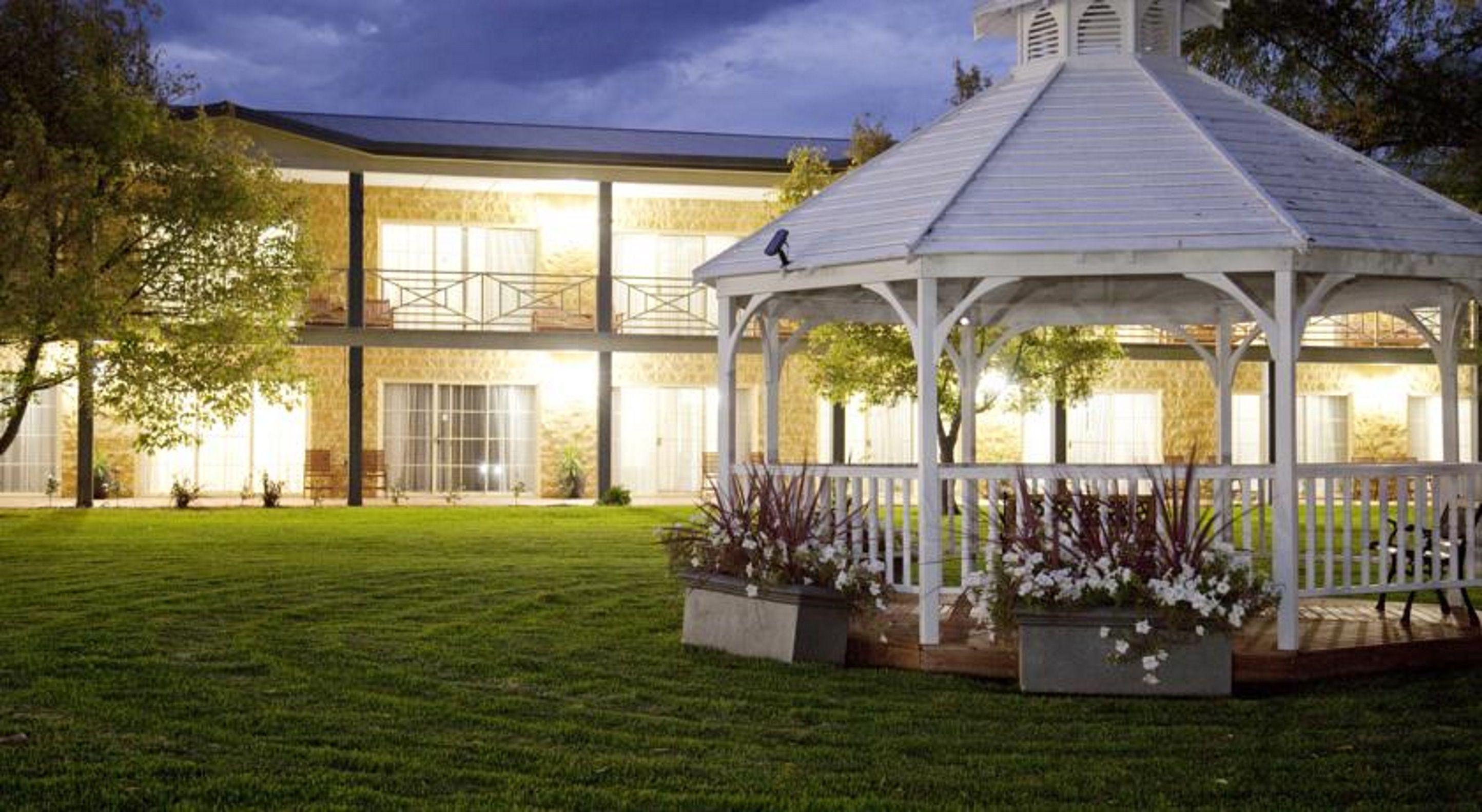 Motel Parklands