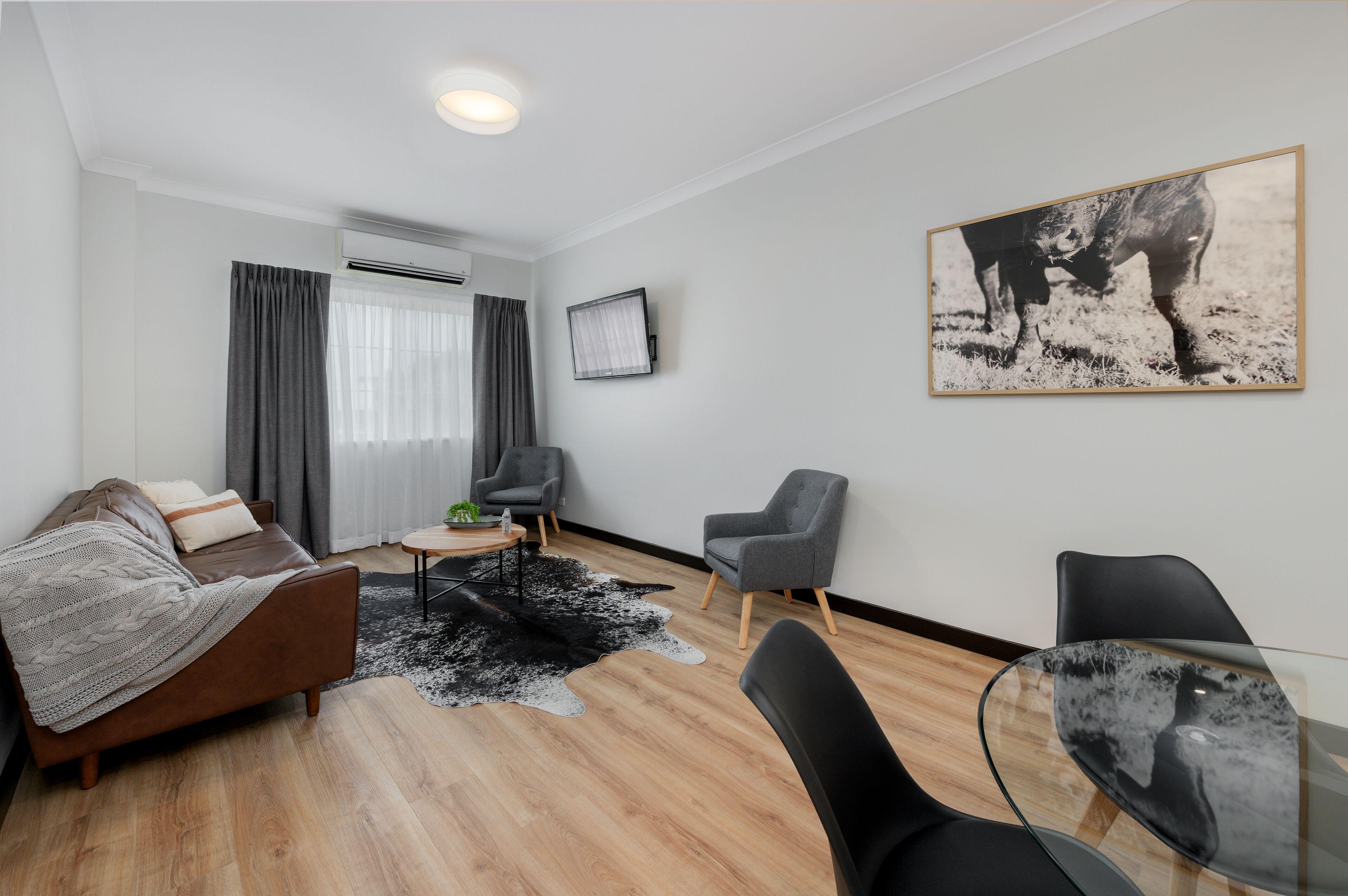 Motel Parklands