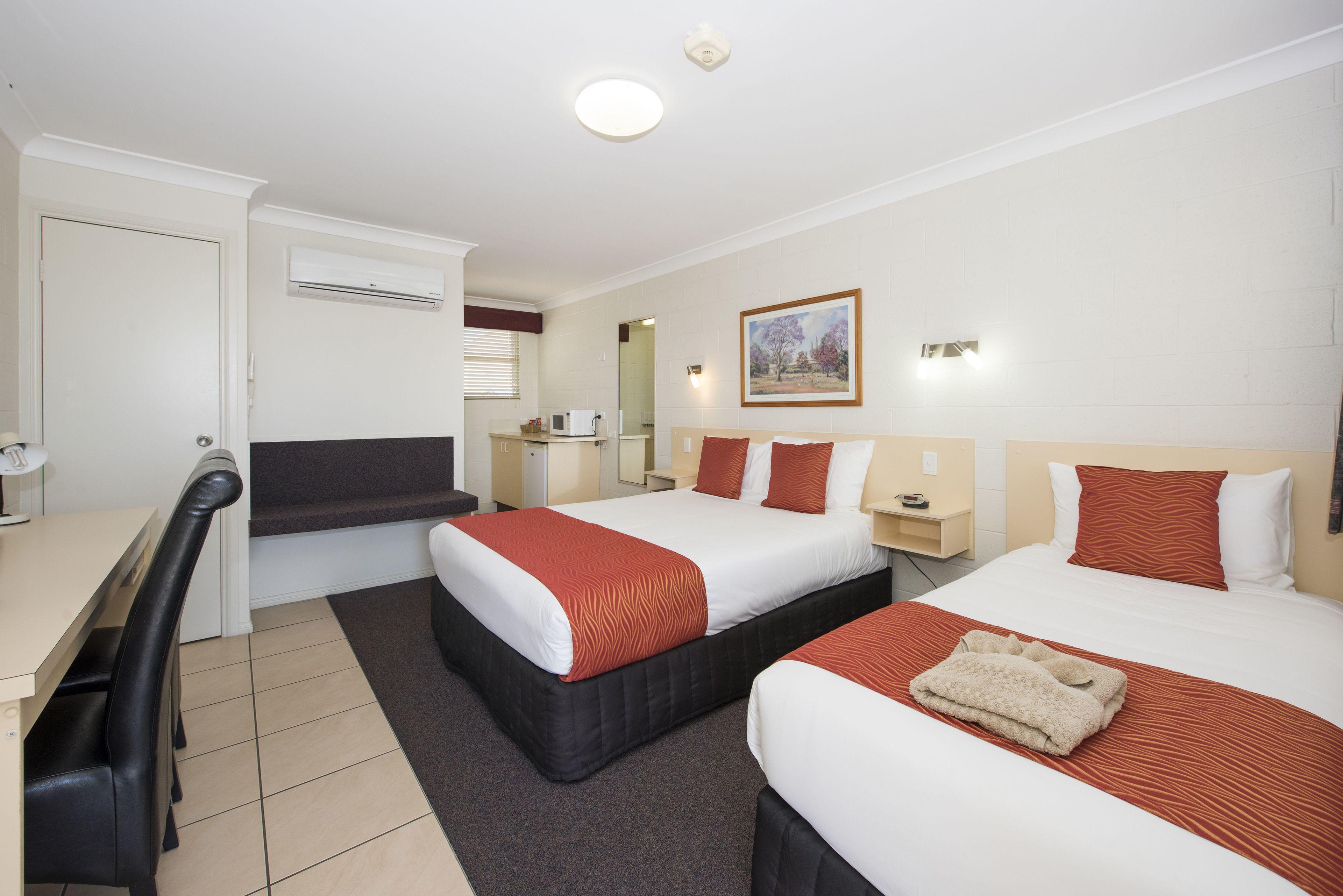 Soldiers Motel 4*