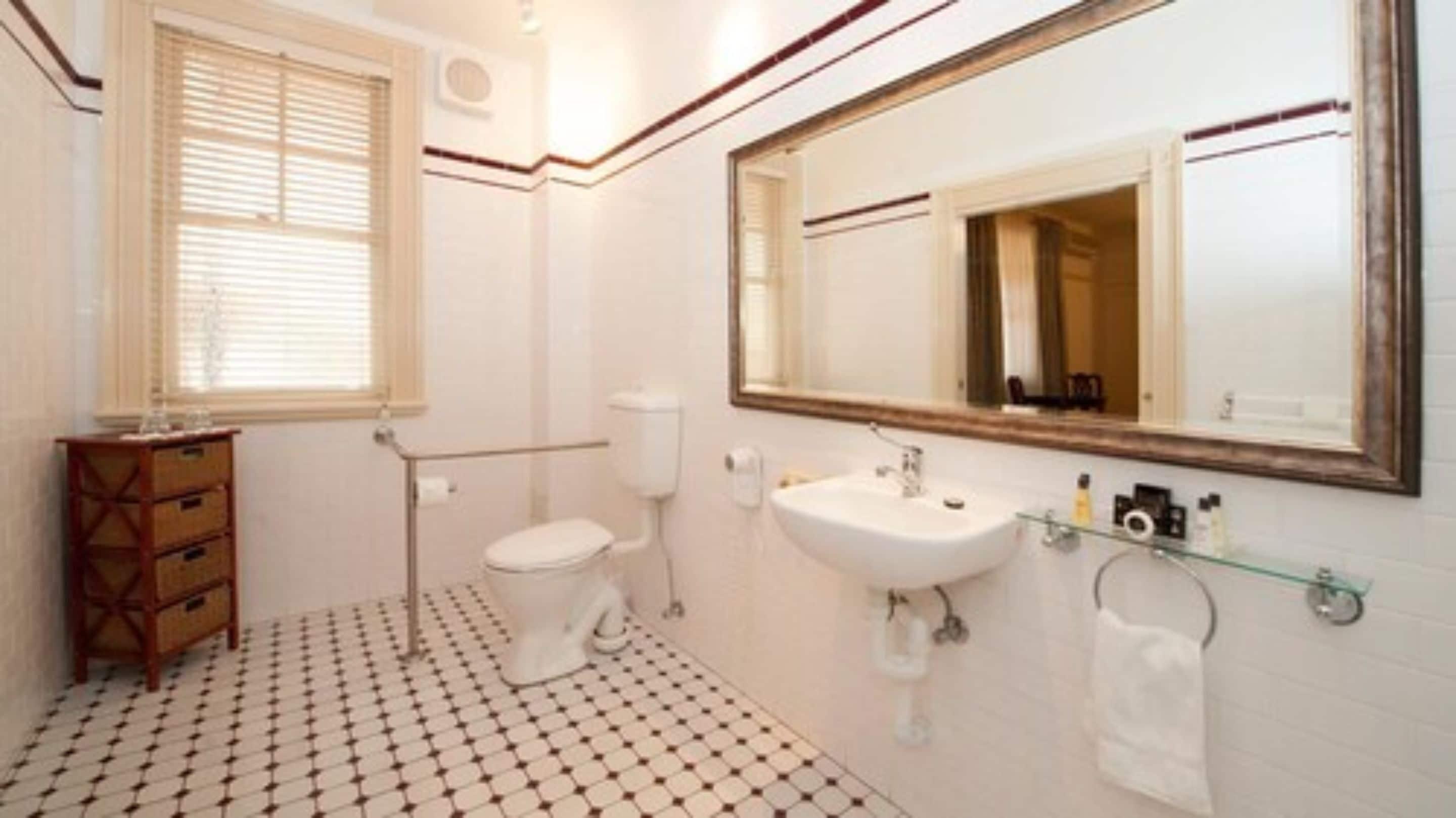 Hotel Cobb & Co Court Boutique 4*