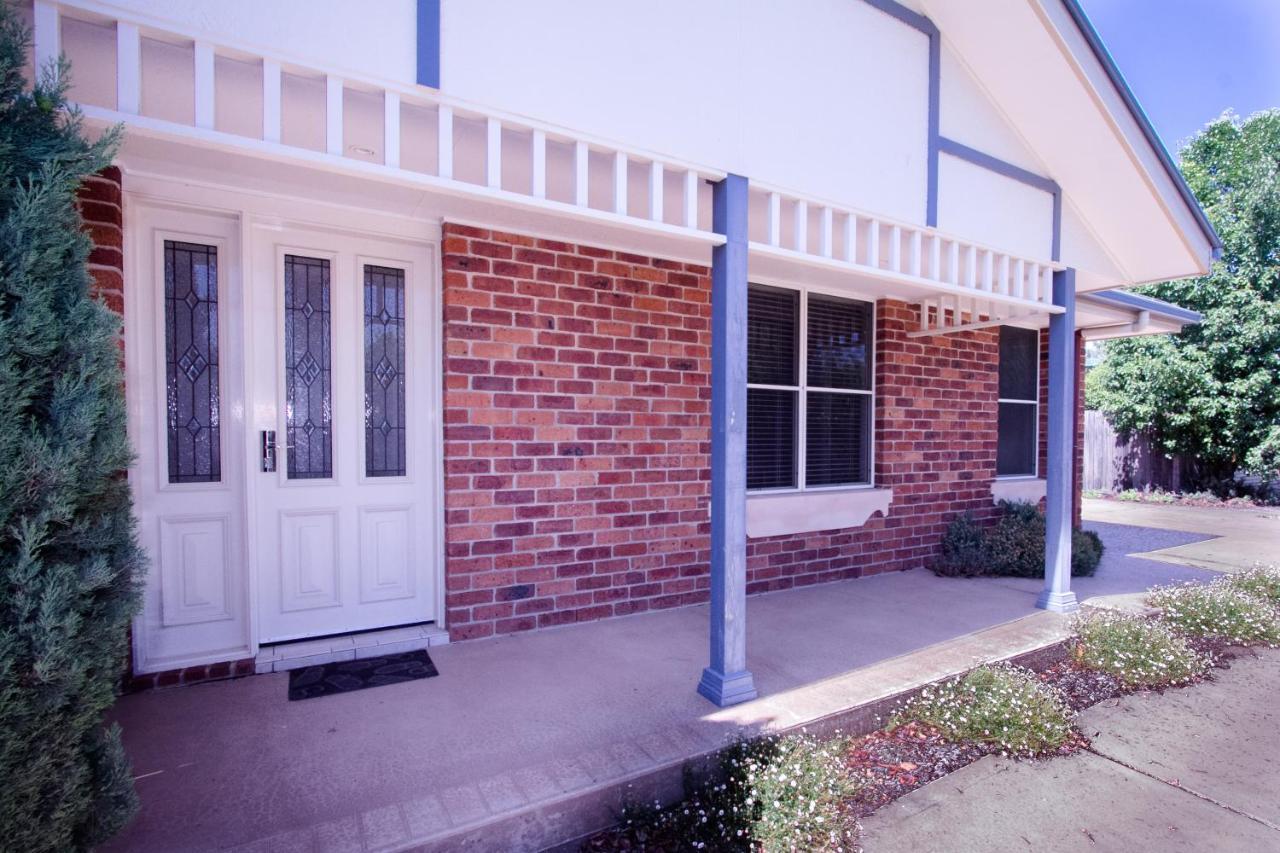 Time To Wine Down At Perry Street Villas Holiday home *