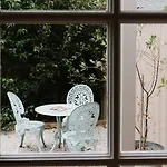 The Annex - A Cosy Couples Retreat In Heart Of Town