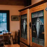 The Gully - Dreamy Cabin On Acres Of Outback Charm