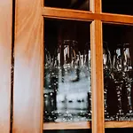 Ilkley House - A Refreshing Family Rural Getaway