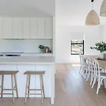 Elegant Modern Home!