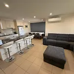 Comfy And Relaxing Stay - Rest Easy Mudgee Cottage