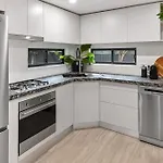 Claret On Douro - Luxe Loft