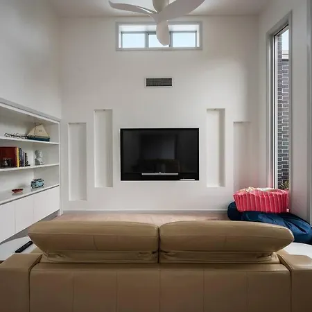 Holiday home Luxury Meets Modern Along Cudgegong River