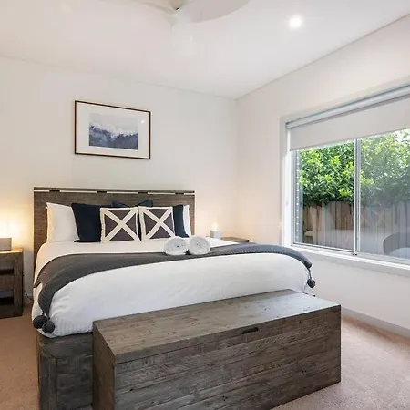 Luxury Meets Modern Along Cudgegong River Holiday home