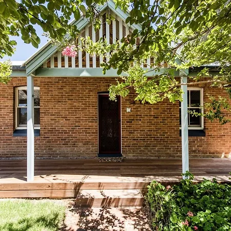 2-bed Escape With Large Backyard * Mudgee