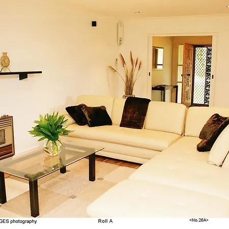 Bed & Breakfast At Seventy Seven