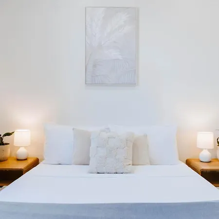 Holiday home White Lavender - A Garden Escape Mudgee