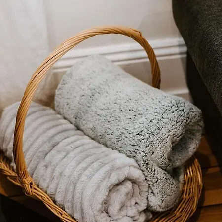 Holiday home White Lavender - A Garden Escape *