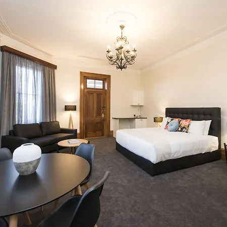 The Parkview Hotel 4*