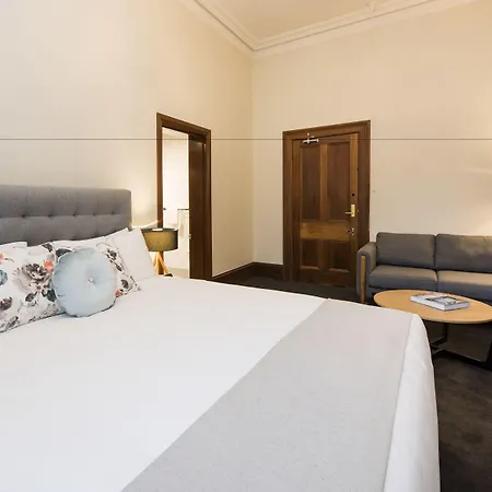The Parkview Hotel