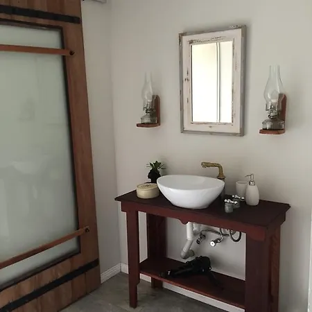 Farm stay Rocky Ridge Retreat Mudgee