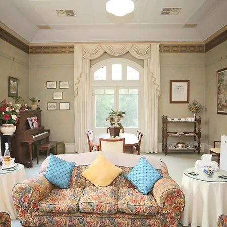 Bed & Breakfast Forgandenny House