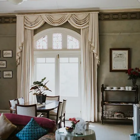 Bed & Breakfast Forgandenny House
