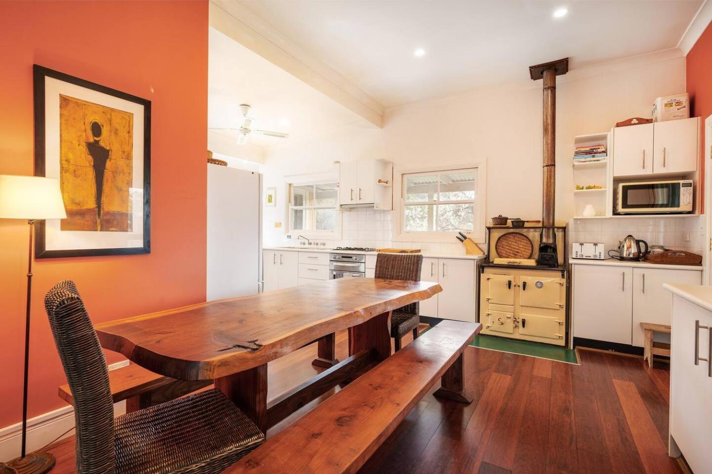 Farm stay Reset Your Senses In Meroo At Lone Pine