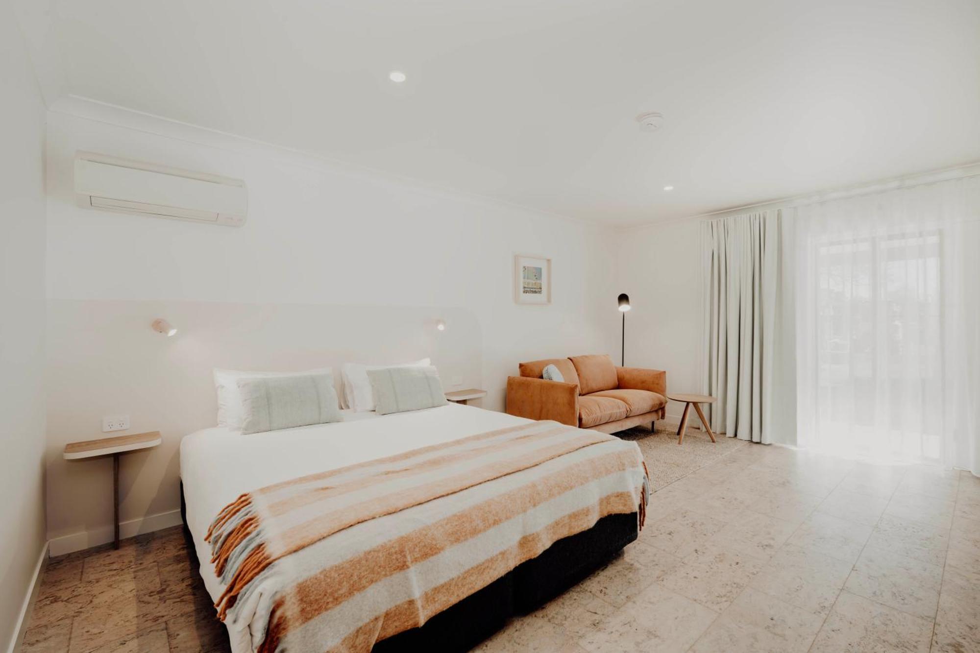 The Cudgee At Motel 4*