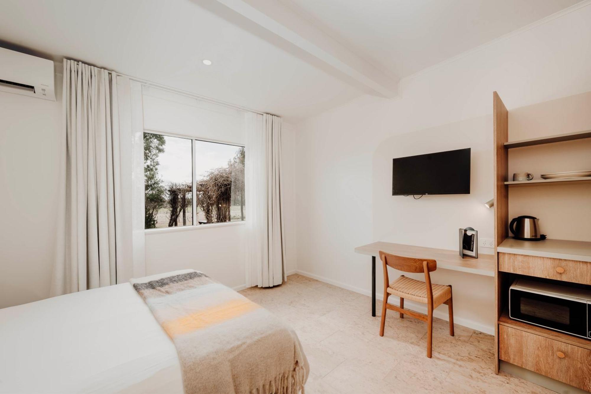 Motel The Cudgee At 4*