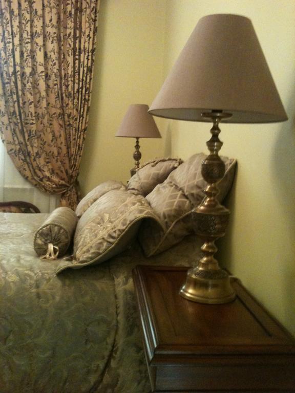 Lauralla Bed & Breakfast *