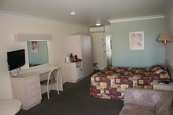 Winning Post Motor 4* Mudgee