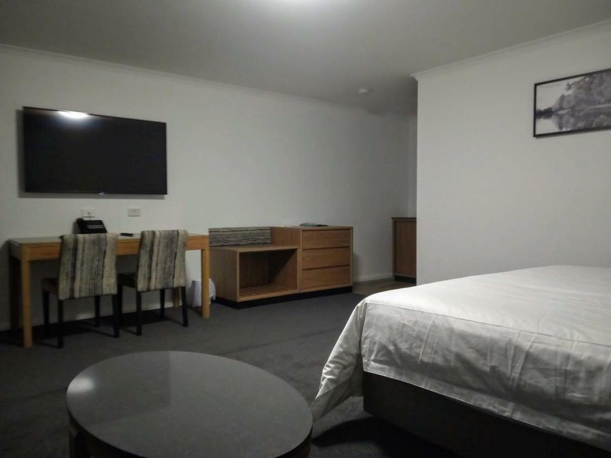 Winning Post Motor Motel 4*