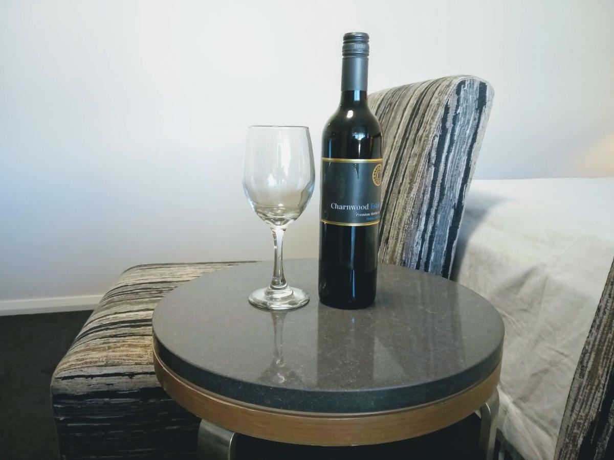 Winning Post Motor Motel 4*